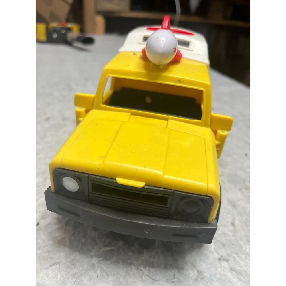 Mattel Disney Pixar‎ Toy Story Pizza Planet Delivery Shuttle Truck X4086 2011